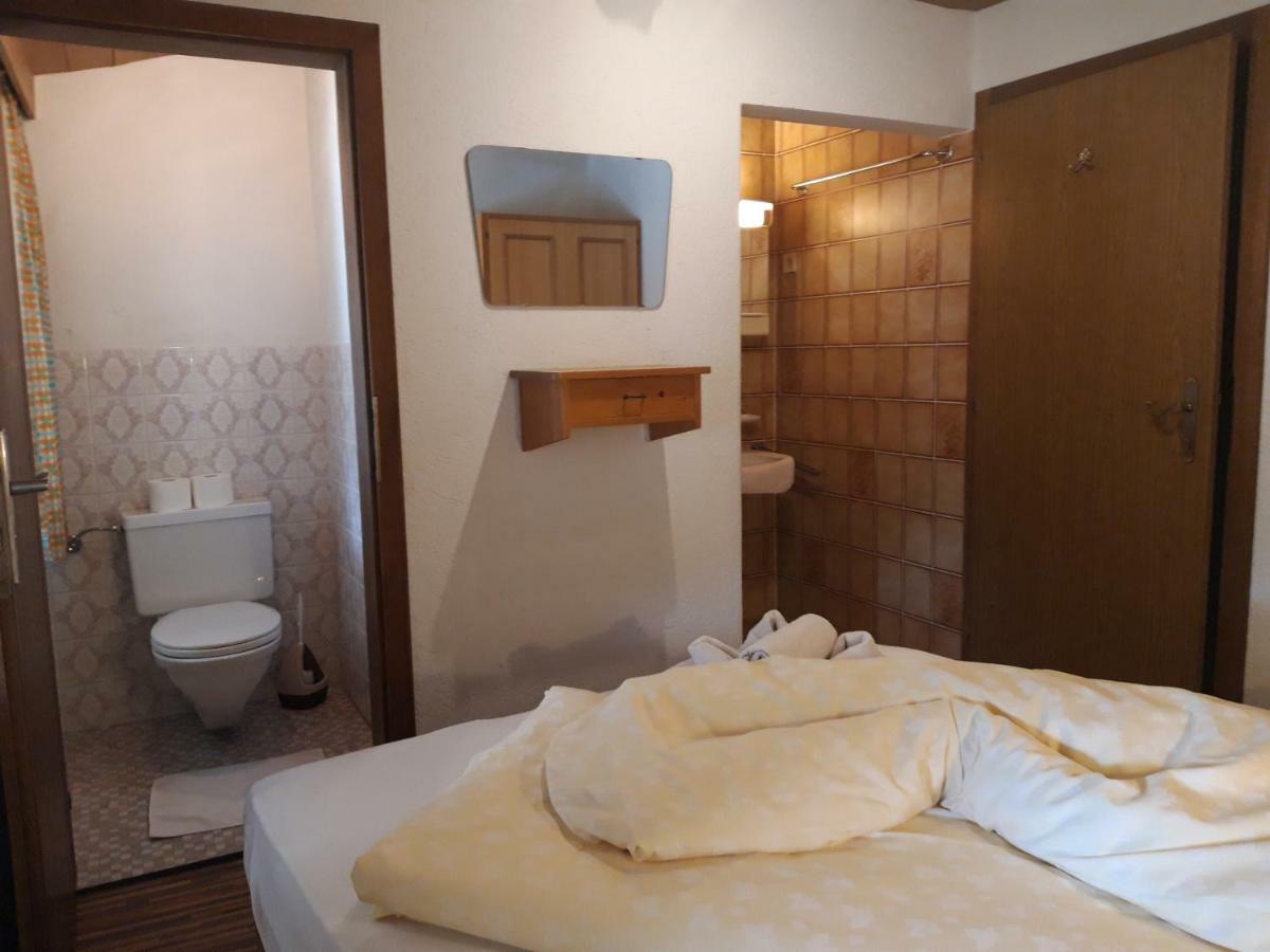 Hotel Junser Gasthausl Tux Zewnętrze zdjęcie